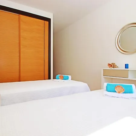Caracas 2 - Ideal Ferias Em Apartament